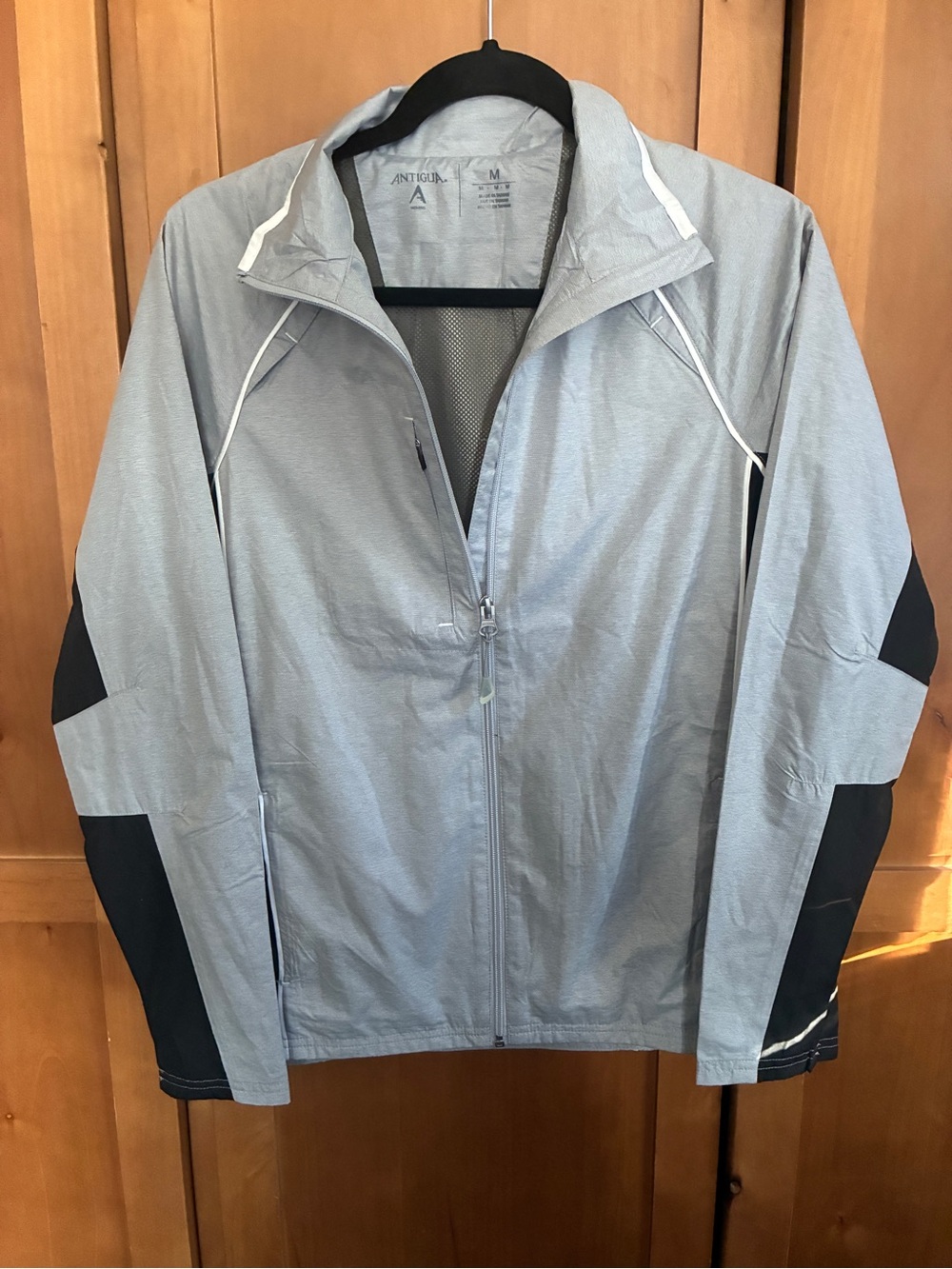 Antigua Men's Light Gray and Black Lightweight Jacket #87